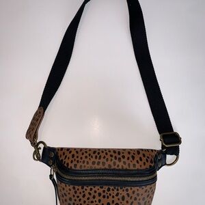 Universal Thread Brown and Black Spotted Crossbody Bag
